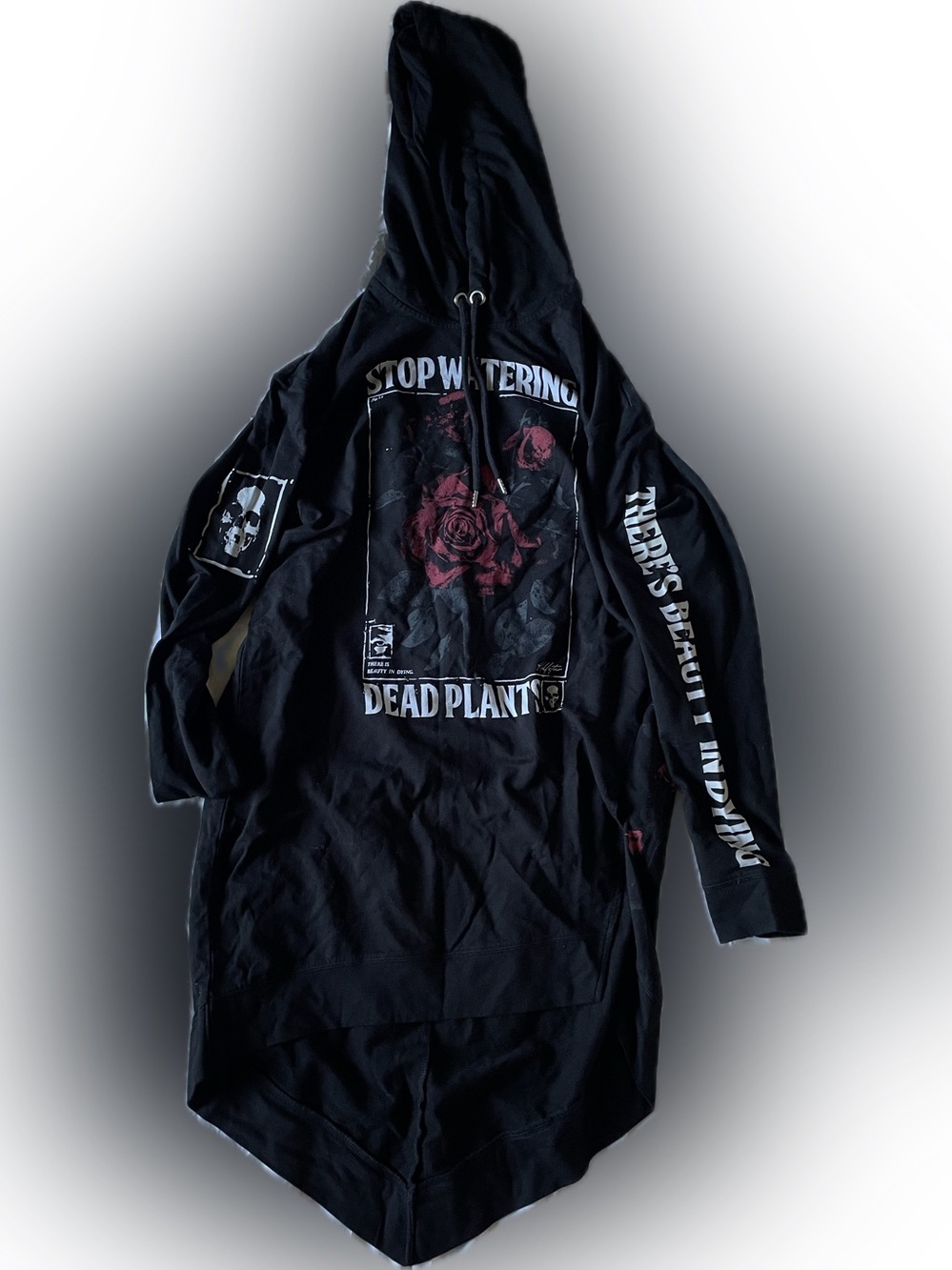 Killstar Black Roses longline Hoodie, Size M. NWT